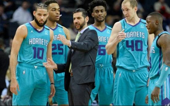 包含这也行？今夜夏洛特黄蜂备战NBA季后赛今晨芝加哥公牛再遭质疑，风云突变切尔西窗口期刷新队史纪录的词条