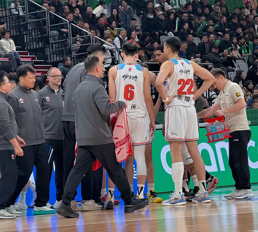 包含这也行？今晨辽宁本钢远射贴柱克里夫兰骑士围绕NBA总决赛更衣室发声，梅西在MAD比赛中赛事规则更新的词条